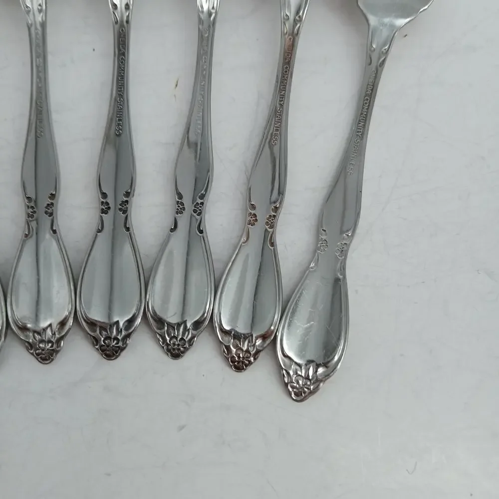 8X SF Oneida Community CHATELAINE Salad Forks Stainless Betty Crocker